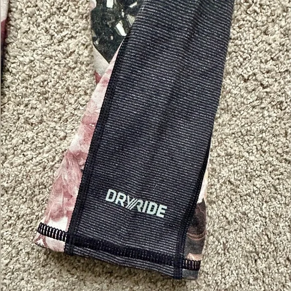 Burton Women’s Crystal Patterned Dryride Leggings - Picture 5 of 9